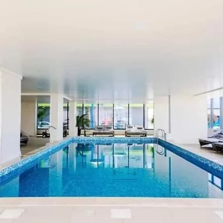 Apartament Panoramic Seaview & Piscina Interioara Năvodari