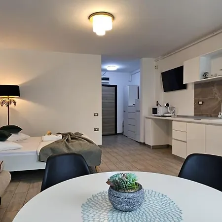 Panoramic Seaview & Piscina Interioara * Năvodari