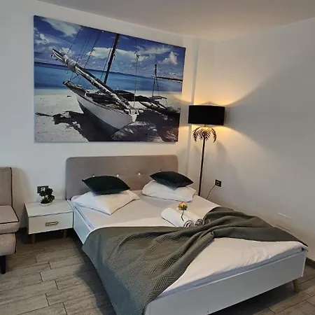 Apartament Panoramic Seaview & Piscina Interioara