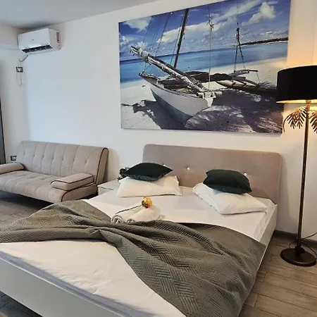 Apartament Panoramic Seaview & Piscina Interioara Năvodari