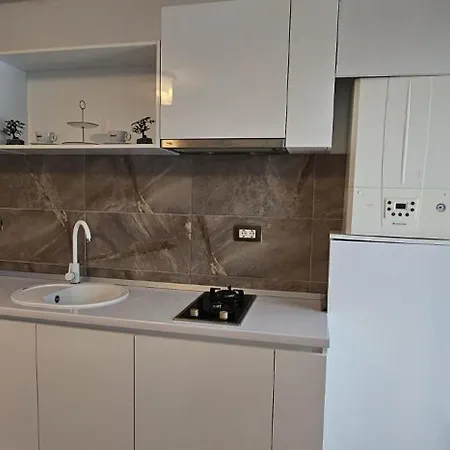 شقة Panoramic Seaview & Piscina Interioara *